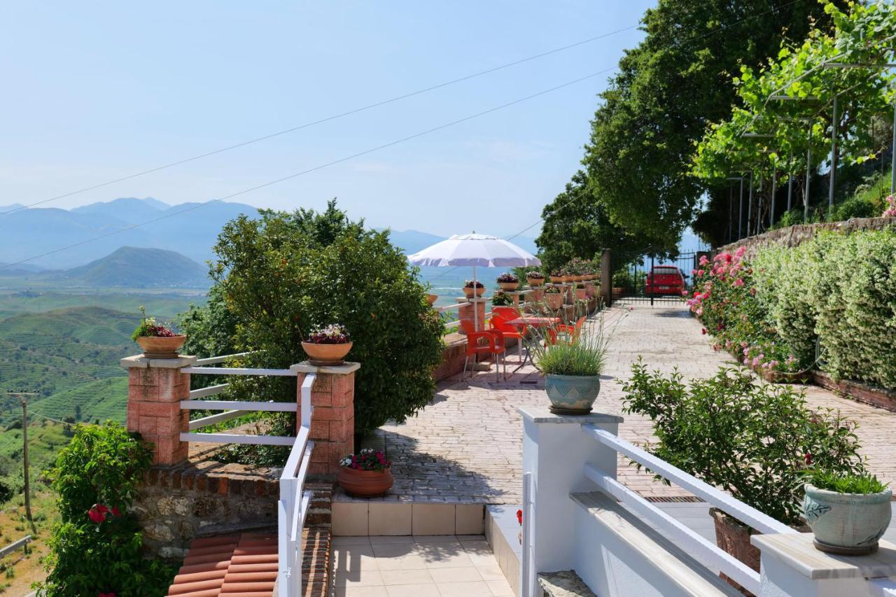 Апартаменты Saranda Landscape Nivice Экстерьер фото