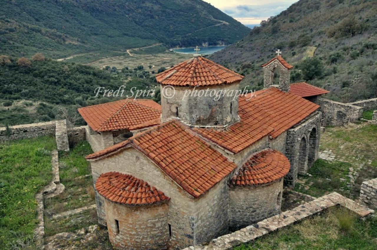 Апартаменты Saranda Landscape Nivice Экстерьер фото