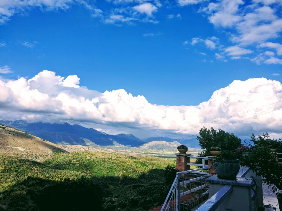 Апартаменты Saranda Landscape Nivice Экстерьер фото